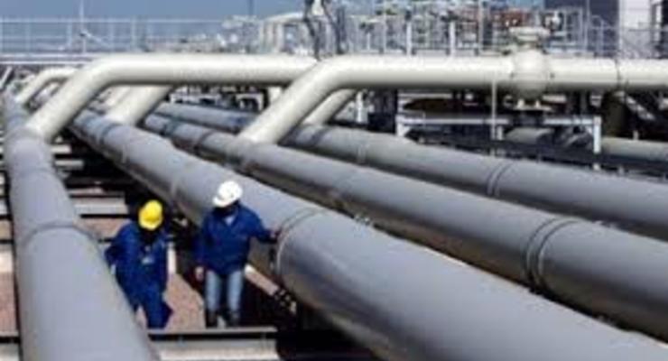 Доходы РФ от экспорта газа и нефти упали на треть