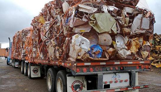 Украинская компания начала закупать металлолом в России