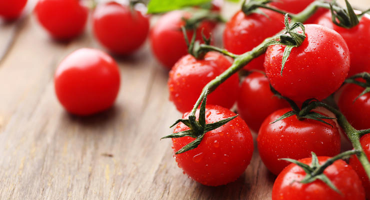 "Золотые" помидоры: в супермаркете Киева появились томаты для миллионеров