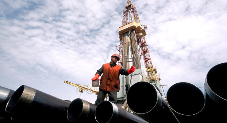 Цены на нефть снижаются в ожидании встречи ОПЕК