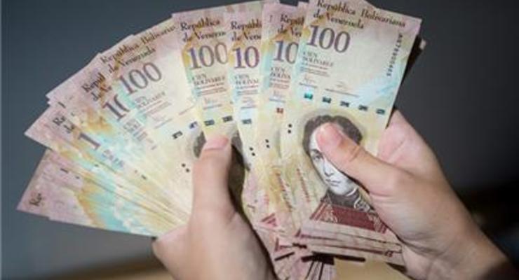 Венесуэла оставила в обороте купюру в 100 боливаров