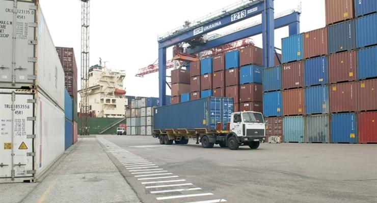 Крупнейший грузовой порт Украины теряет долю в перевалке грузов