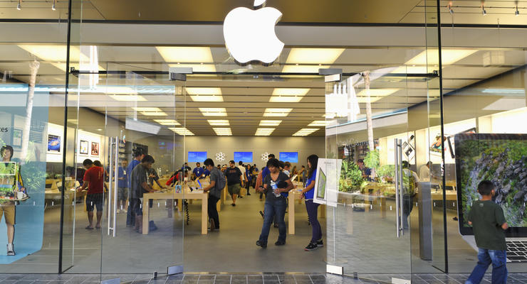 Гендиректор Apple устроил распродажу акций компании