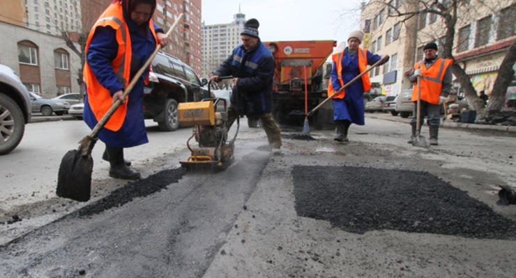 Правительство уверяет в увеличении объемов ремонта дорог