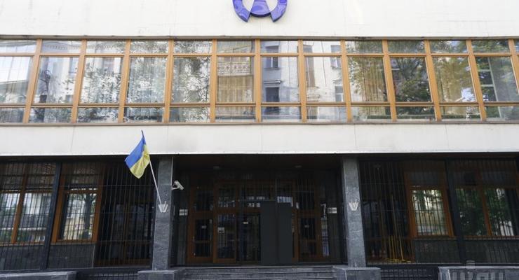 Без стука и с бензопилой: НАБУ проводит обыски в Укрнафте