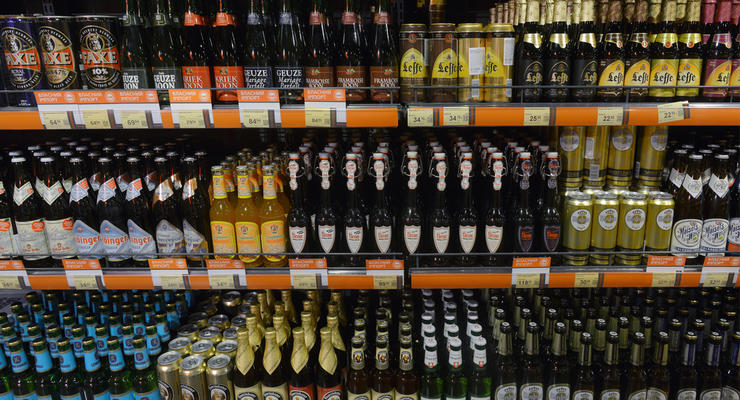 Киевсовет обязали отменить запрет на продажу алкоголя ночью