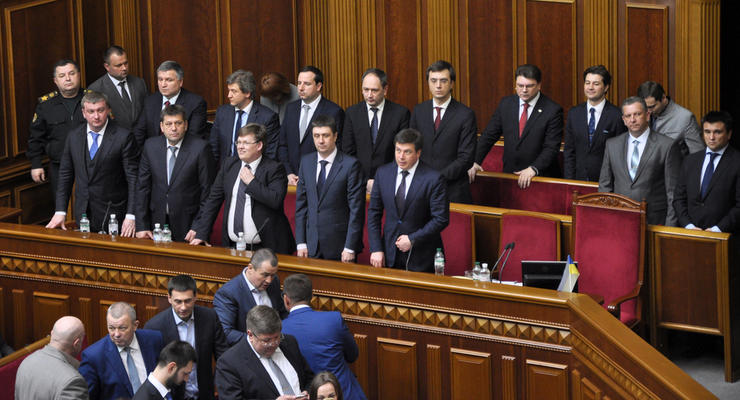 Сколько заслужили за свой труд министры Украины