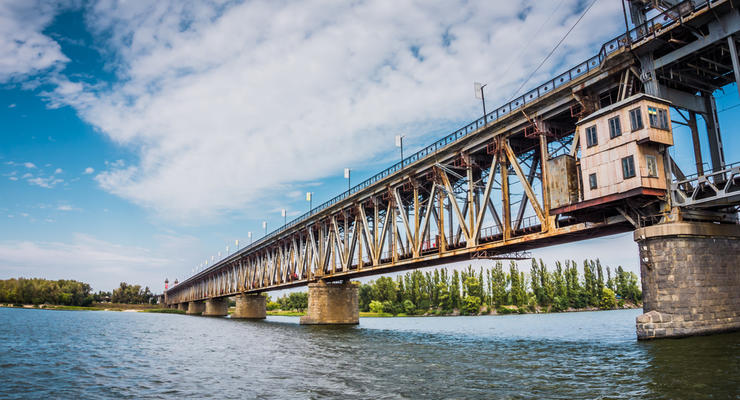 Китай инвестирует в строительство моста в Кременчуге