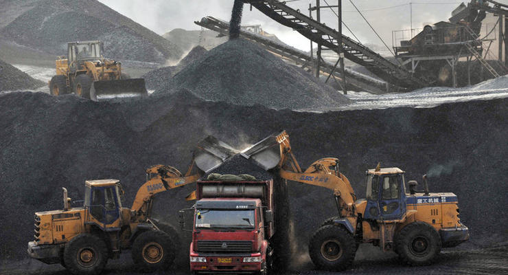 Таможню попросили конфисковать уголь с оккупированного Донбасса