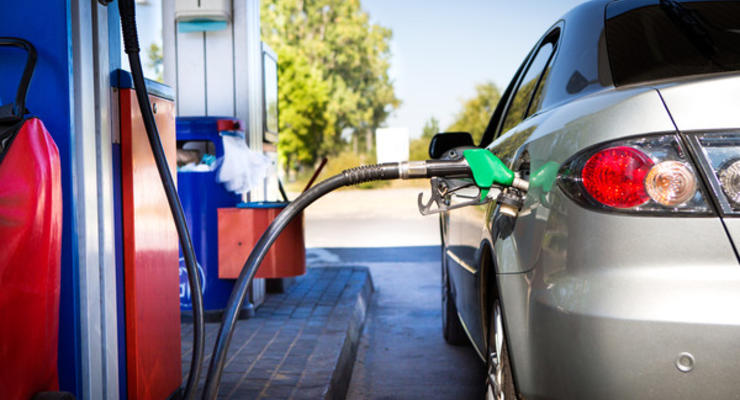 В начале года цены на бензин продолжили рост