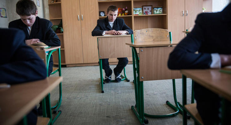 Сколько зарабатывают учителя в Украине