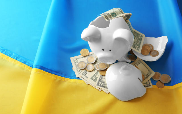 Новые валютные законы: Как на жизнь украинцев повлияет доллар