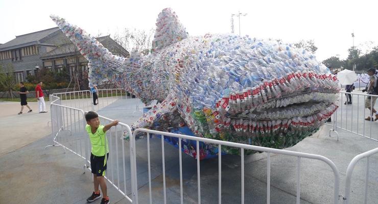 На не переработанном пластиковом мусоре можно заработать 7,2 триллионов долларов