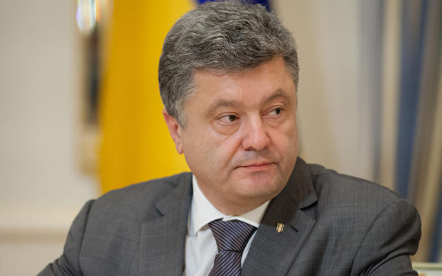 Порошенко в 2018 году получил в 82 раза больше, чем в 2017