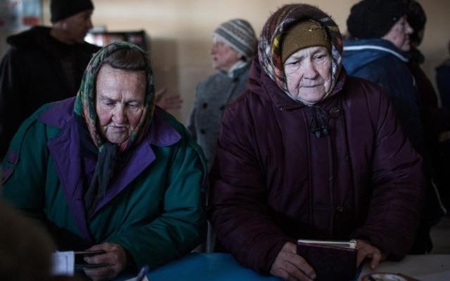 Средняя пенсия в Украине - менее $100 в месяц