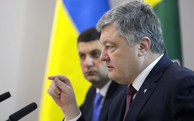 Более 8 млн пенсионерам повысят пенсии весной – Порошенко