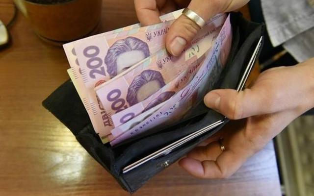 Рынок труда: Кто нужен в городах-миллионниках и сколько платят - инфографика