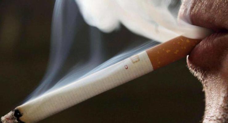 Производство сигарет в Украине упало почти вдвое
