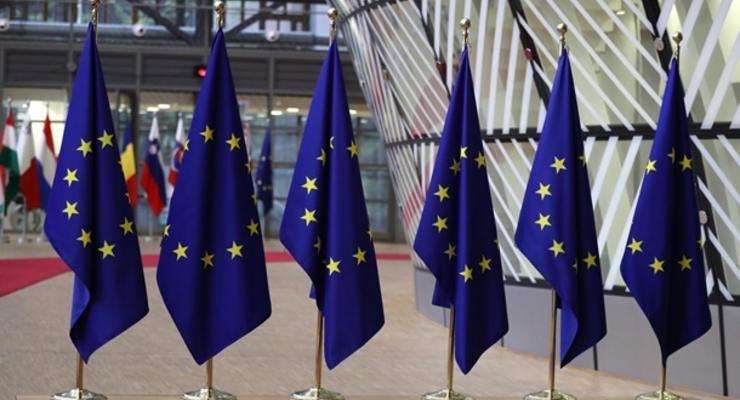ЕС включил 15 стран в "черный список" офшоров