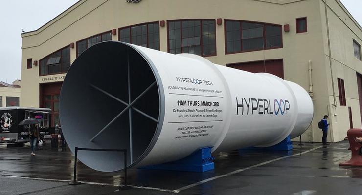 Омелян рассказал дальнейшие планы на скоростной поезд Hyperloop