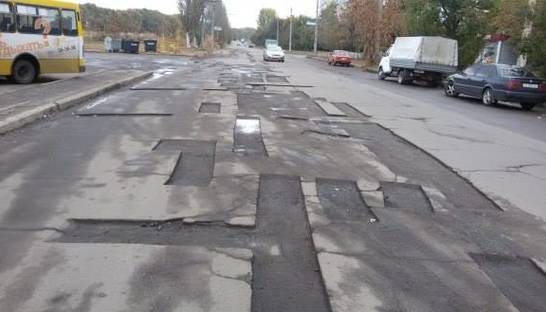 Стало известно, сколько украинцы платят за обслуживание дорог