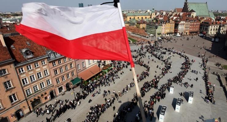 Украинцы за год перевели из Польши более $3,6 млрд