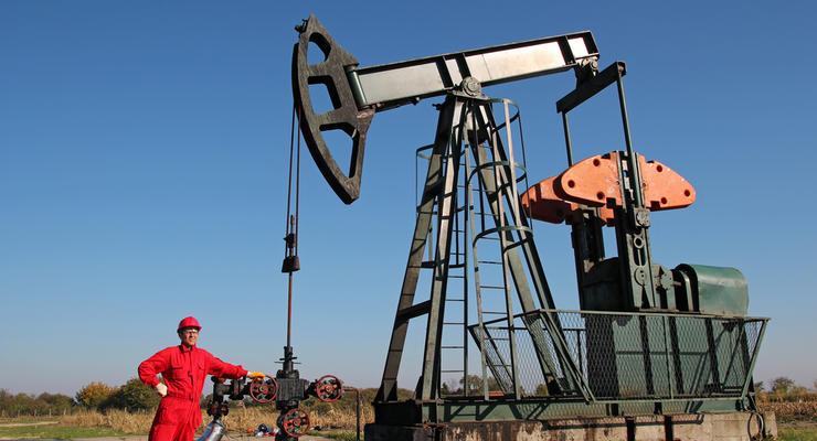 Нефть резко подешевела из-за роста запасов в США