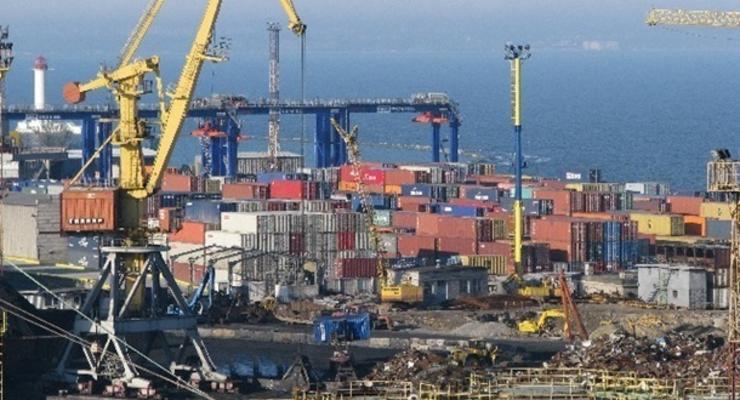 Сальдо торговли Украины ушло в "минус" на $2 млрд