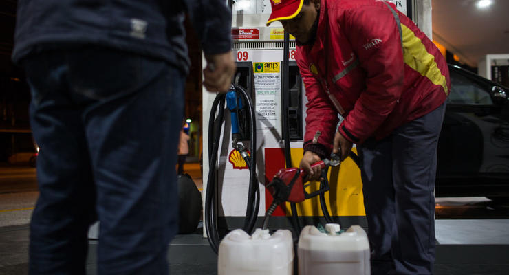 Цены на нефть растут на геополитических рисках