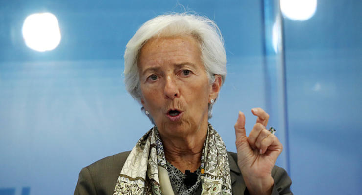 Лагард приостановила исполнение обязанностей главы МВФ