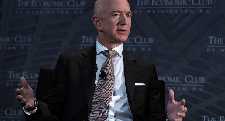 Глава Amazon продал акции компании почти на $2 млрд