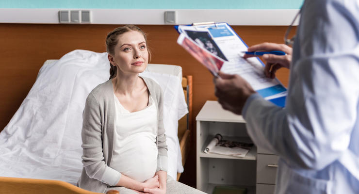 В Кабмине прокомментировали задержку больничных для беременных