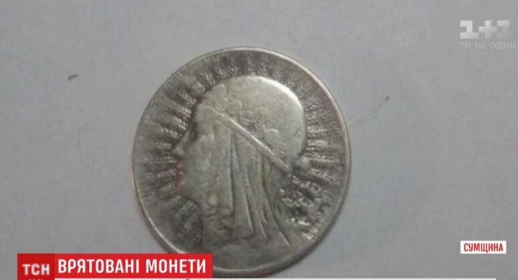 Злоумышленники пытались вывезти старинные монеты в Россию