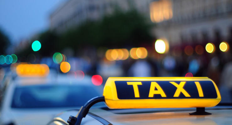 В Киеве запустили приложение, которое сравнивает цены и качество услуг такси