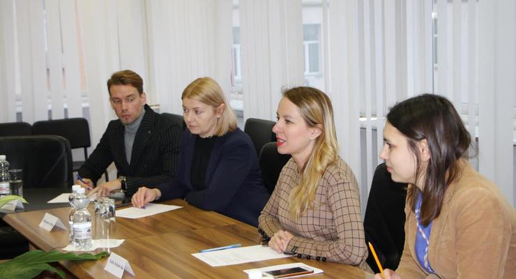 Минсоцполитики будет платить территориальным громадам за предоставление украинцам социальных сервисов