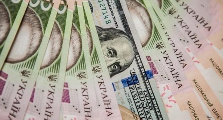 Курс валют: Нацбанк продолжает укреплять гривну по отношению к доллару