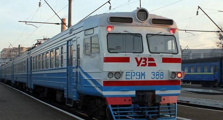 Пригородные поезда являются убыточными на 900% - Укрзализныця