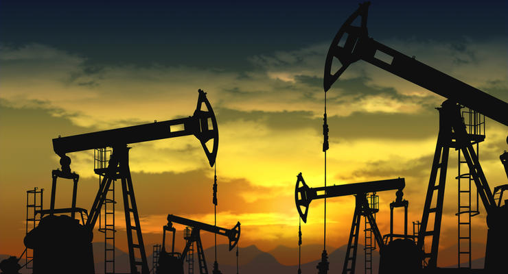Нефть в четверг продолжает падать в цене