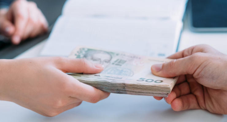 В Украине резко выросла средняя зарплата: Госстат озвучил цифры