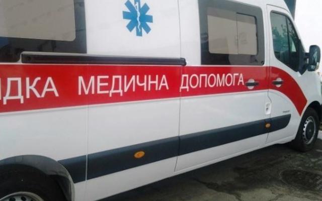 В Минздраве пообещали поднять зарплаты врачам и водителям "скорой": Детали