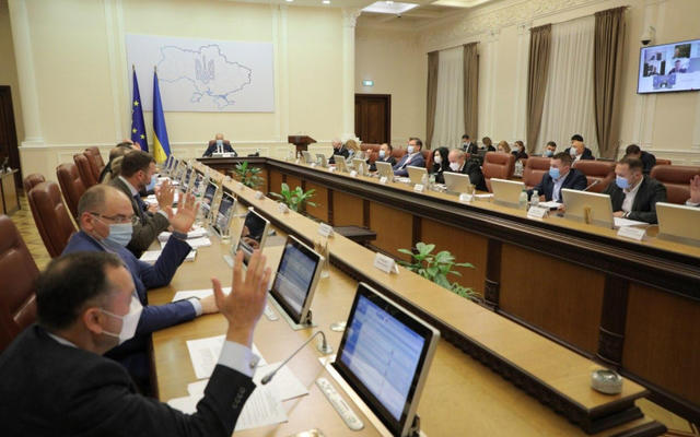 Кабмин переводит заседания в онлайн-формат