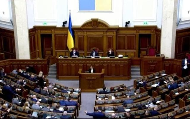 Подорожание коммуналки: Рада поручила Кабмину срочно вмешаться в ситуацию