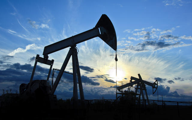 Цены на нефть на 02.02.2021: топливо дорожает почти на 1%