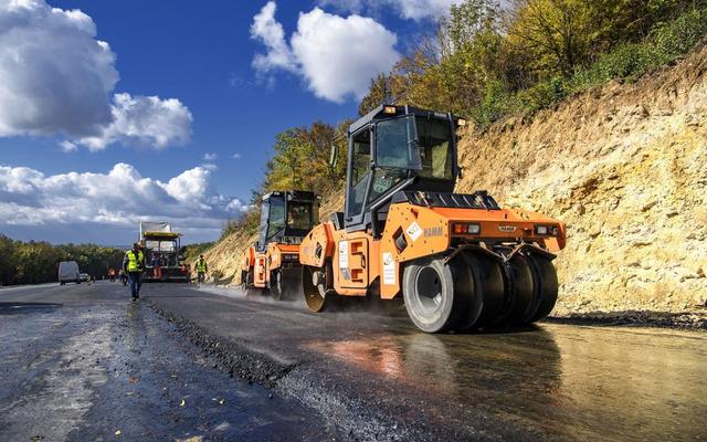 На дороги в Украине выделено более 23 млрд грн: Каким регионам повезло