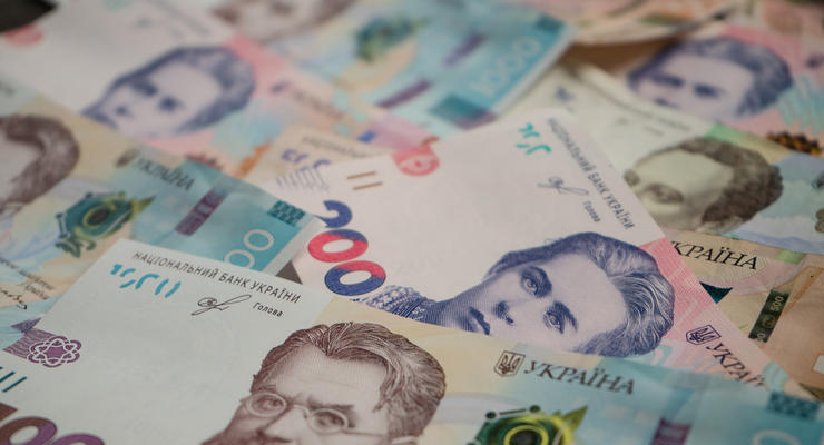 Курс валют на 25.02.2021: гривна синхронно проседает к доллару и евро