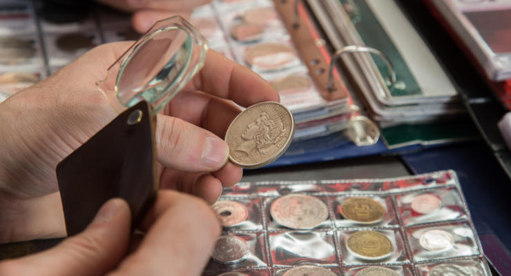 Аукционы монет в Украине: Где выгодно продать старые деньги