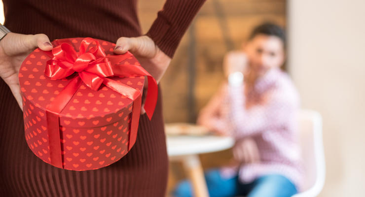 Что подарить мужу на Новый год - 10 лучших подарков любимому