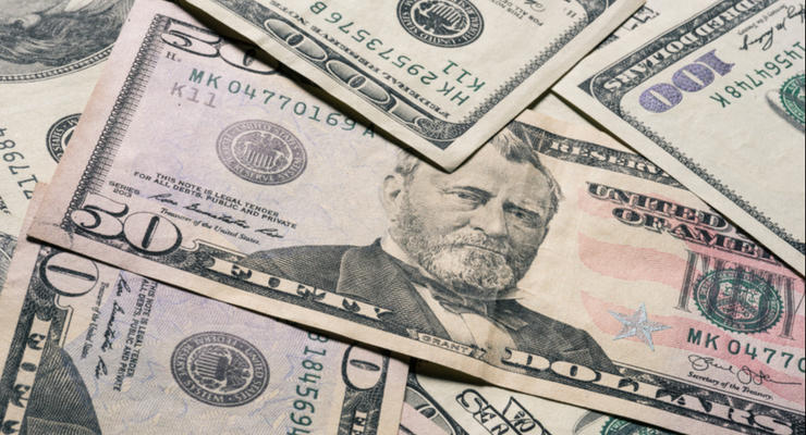 Курс валют на 18.01.2022: доллар не прекращает рост