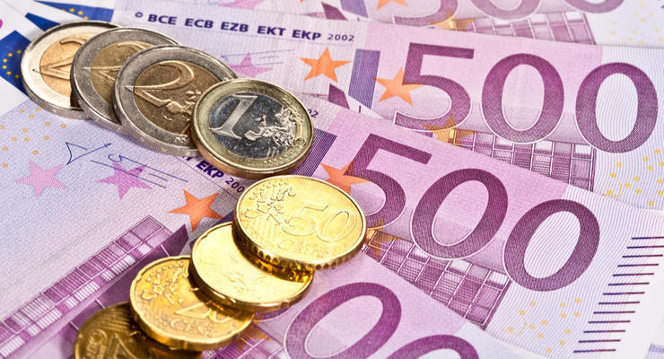 Курс валют на 3.06.2021: евро растет