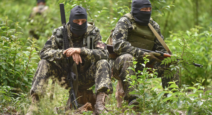 Скільки Україна витрачає грошей на зарплати військовим